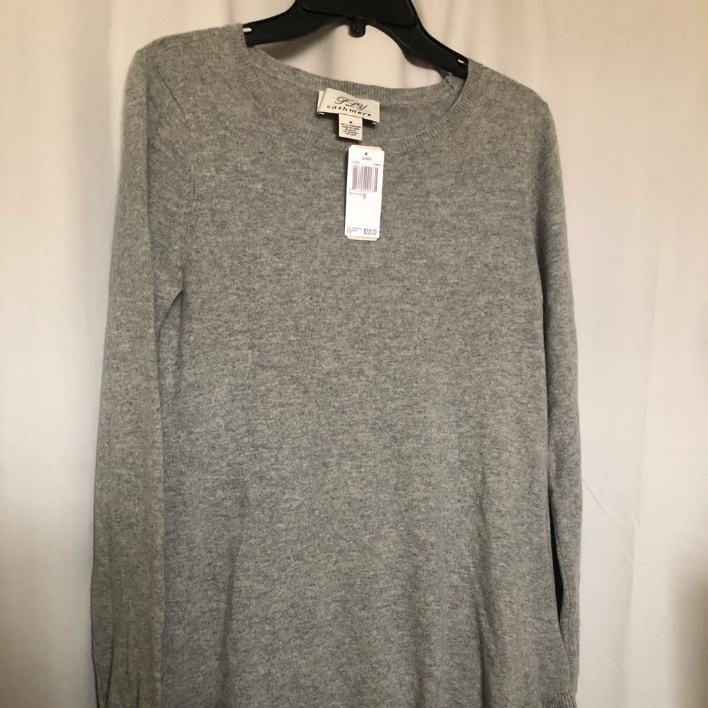 Ply Cashmere Gray Sweater Size M
